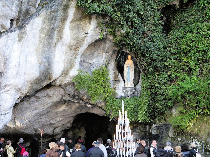 The Black Biretta: Our Lady of Lourdes
